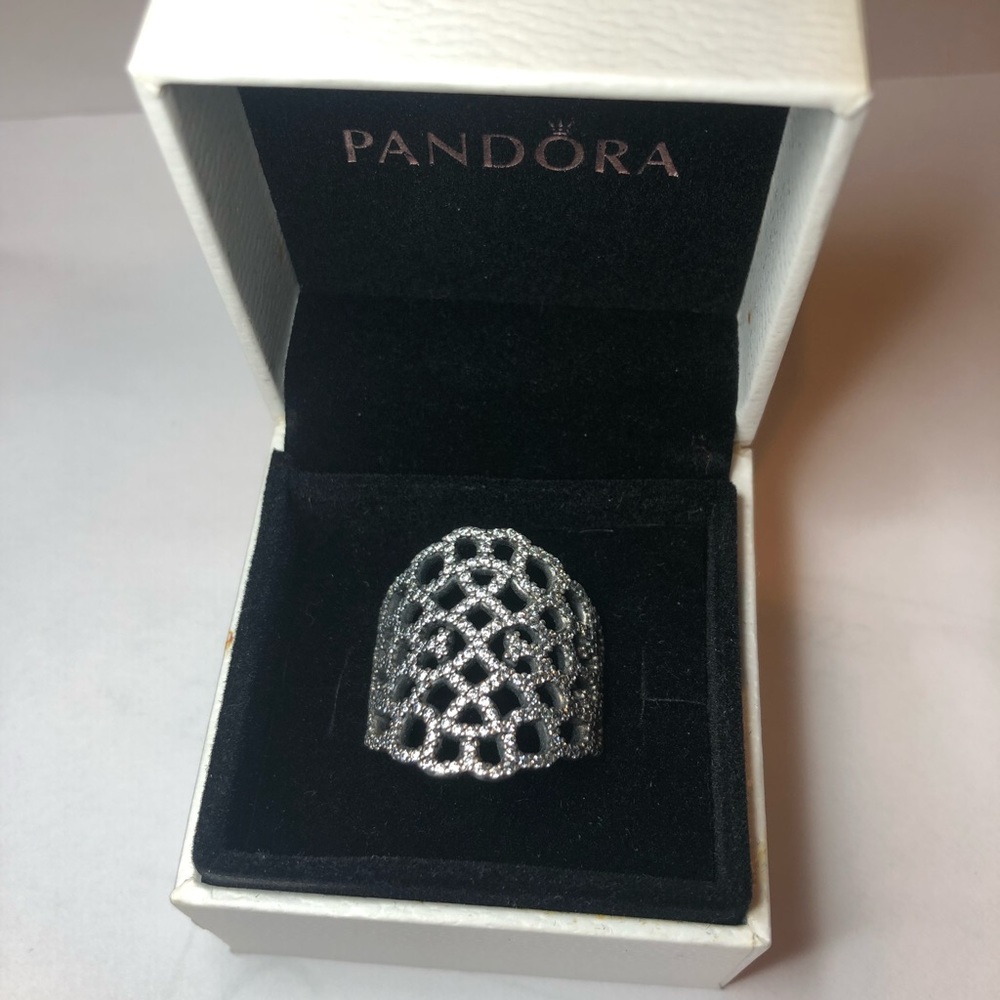 COPY - Pandora shimmering lace ring Sz 7.5